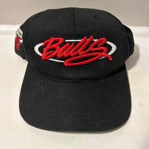 Vintage 90s Chicago bulls script style twill SnapBack hat cap annco brand